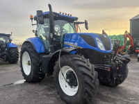 Schlepper / Traktor New Holland T7.230