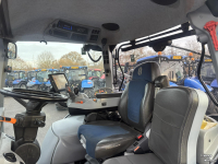 Schlepper / Traktor New Holland T7.230