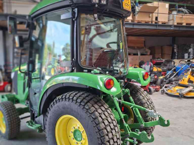 Gartentraktoren John Deere 3046R