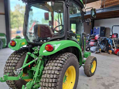 Gartentraktoren John Deere 3046R