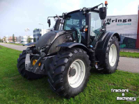 Schlepper / Traktor Valtra N154 Active