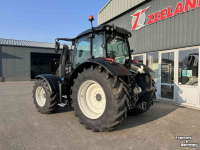 Schlepper / Traktor Valtra N155 Direct