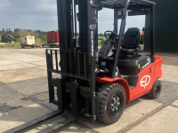Gabelstapler EP Equipment EFL353 Heftruck