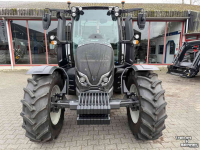 Schlepper / Traktor Valtra N135 HiTech