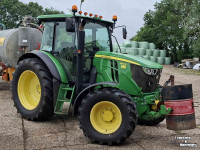 Schlepper / Traktor John Deere 6110RC