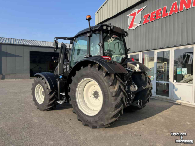 Schlepper / Traktor Valtra N155 Direct
