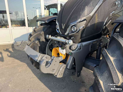Schlepper / Traktor Valtra N155 Direct