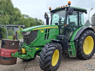 Schlepper / Traktor John Deere 6110RC