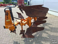 Pflüge Huard 3 schaar wentel ploeg