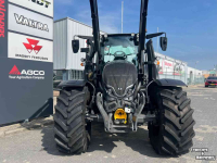 Schlepper / Traktor Valtra N175 Direct