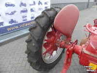 Oldtimers  Mc Cormick Farmall F12