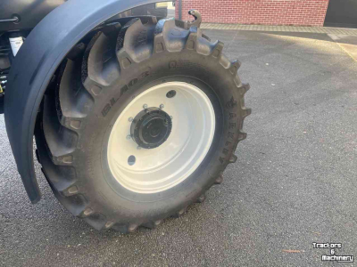 Schlepper / Traktor New Holland tm 120