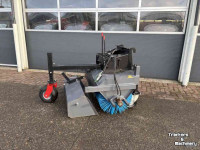 Kehrmaschine Eurotrac Veegmachine / Veegborstel / Veegbezem