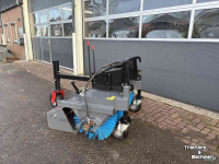 Kehrmaschine Eurotrac Veegmachine / Veegborstel / Veegbezem
