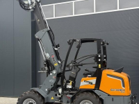 Radlader Giant G2700tele