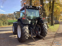 Schlepper / Traktor Valtra N121