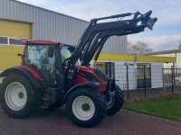 Schlepper / Traktor Valtra N114