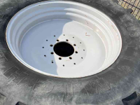Räder, Reifen, Felgen & Distanzringe  Michelin XM108 600/65R38