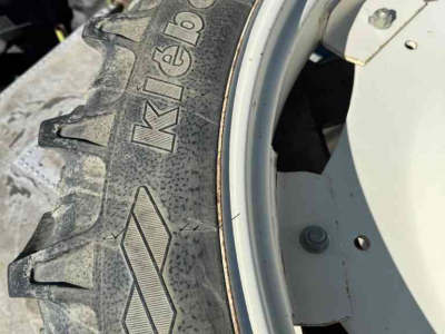 Räder, Reifen, Felgen & Distanzringe  9.5R44