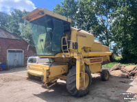 Mähdrescher New Holland 8070