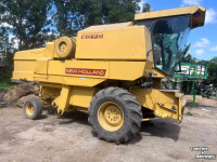 Mähdrescher New Holland 8070