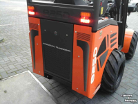 Radlader Cast 825 D