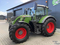 Schlepper / Traktor Fendt 724 S4 Profi plus