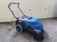 Kehr- und Kehrsaugmaschinen Nilfisk Floortec 350