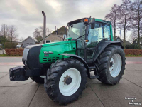 Schlepper / Traktor Valtra 6400