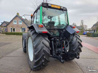 Schlepper / Traktor Valtra 6400