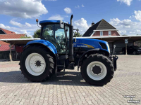 Schlepper / Traktor New Holland T7030 PowerCommand