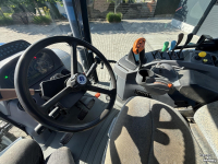 Schlepper / Traktor New Holland T7030 PowerCommand. Fronthef, Vooras vering, 40km.