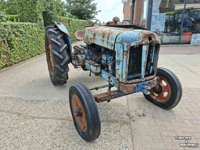 Schlepper / Traktor Fordson Major Diesel met gereviseerde motor!
