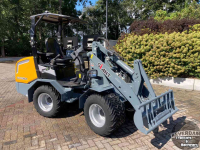 Radlader Giant G2700 HD+