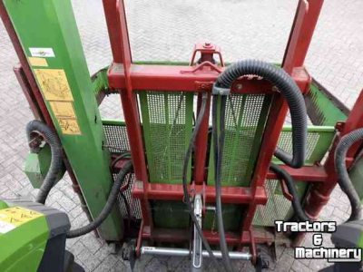 Siloblockschneider Strautmann HQ2800  met lift