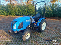 Schlepper / Traktor New Holland BOOMER 35