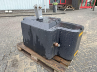 Gebrauchte Teile für Traktoren  Frontgewicht 1000kg
