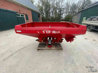 Düngerstreuer Lely Centerliner