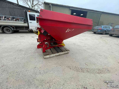 Düngerstreuer Lely Centerliner
