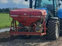 Frontbehälter Sämaschine  Accord DF fronttank / zaaimachine
