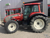 Schlepper / Traktor Valtra T130
