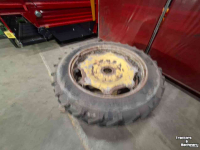 Räder, Reifen, Felgen & Distanzringe BKT 300/95R46 RT-955
