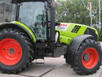 Schlepper / Traktor Claas ARION 620