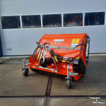 Sonstiges Rasen- und Grundstückspflegemaschinen und Zubehör Kubota Koala 1200 Klepelmaaier met opvang, verticuteermachine