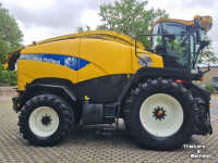 Feldhäcksler New Holland FR 9050 hakselaar