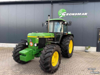 Schlepper / Traktor John Deere 3350