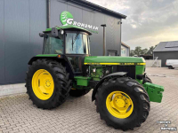 Schlepper / Traktor John Deere 3350