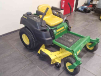 Aufsitzrasenmäher John Deere Z425