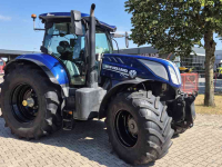 Schlepper / Traktor New Holland T7.230 PC 40-eco, Lucht, Fronthef, geveerde cvooras en cabine BluePower