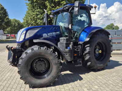 Schlepper / Traktor New Holland T7.230 PC 40-eco, Lucht, Fronthef, geveerde cvooras en cabine BluePower